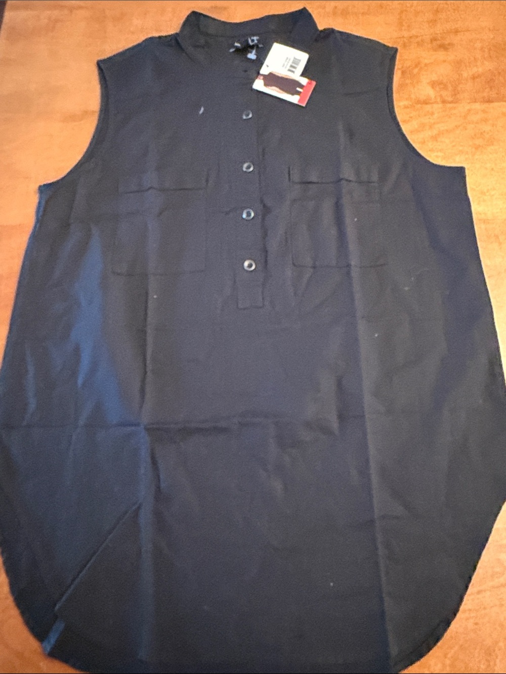 Kenneth Cole New York Sleeveless Black Button-Front Tunic